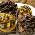 Brownies with Peanut Butter & Chocolate Frostings